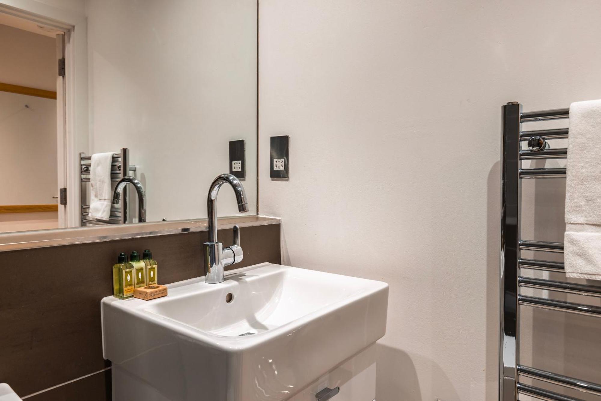 Apartament Barbican Serviced By Lovelystay