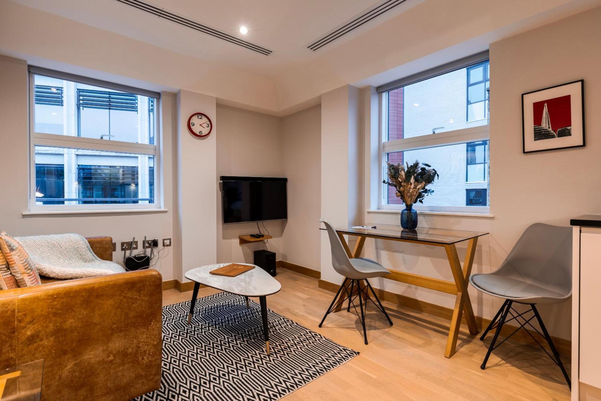 Barbican Serviced By Lovelystay Apartament